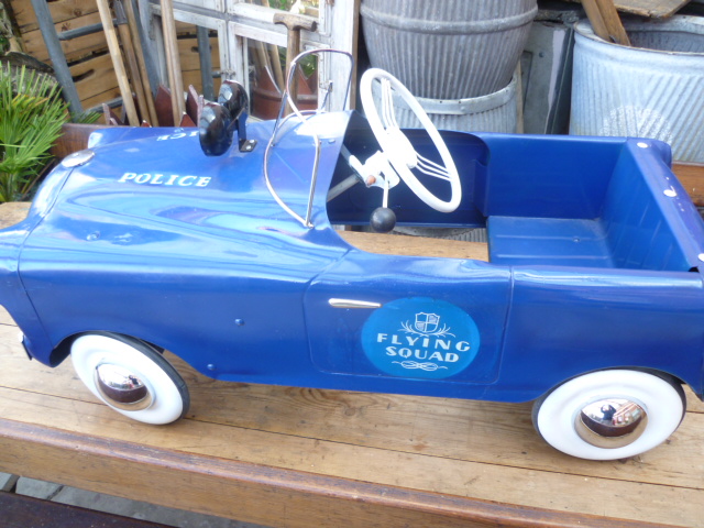 triang police pedal car